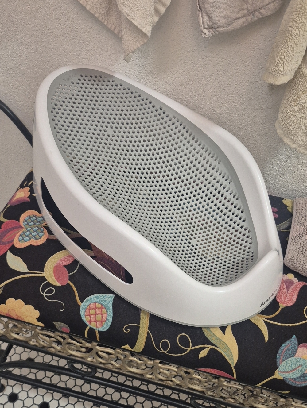 Baby Bath Support - White with Light Gray Insert